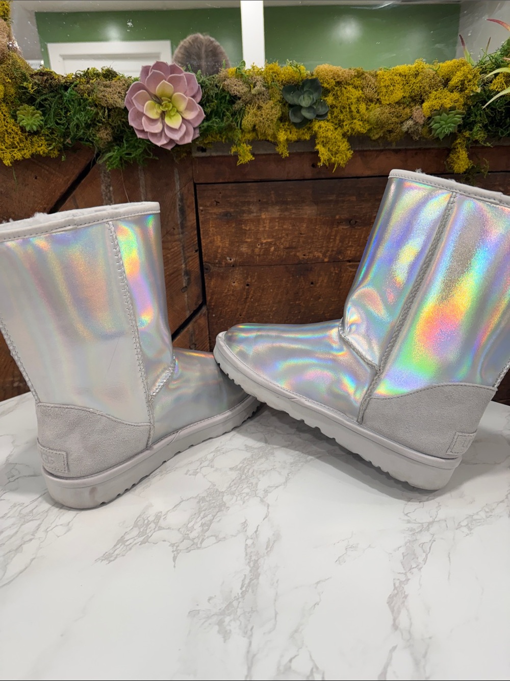 Holographic Silver Uggs Size 8 Women’s